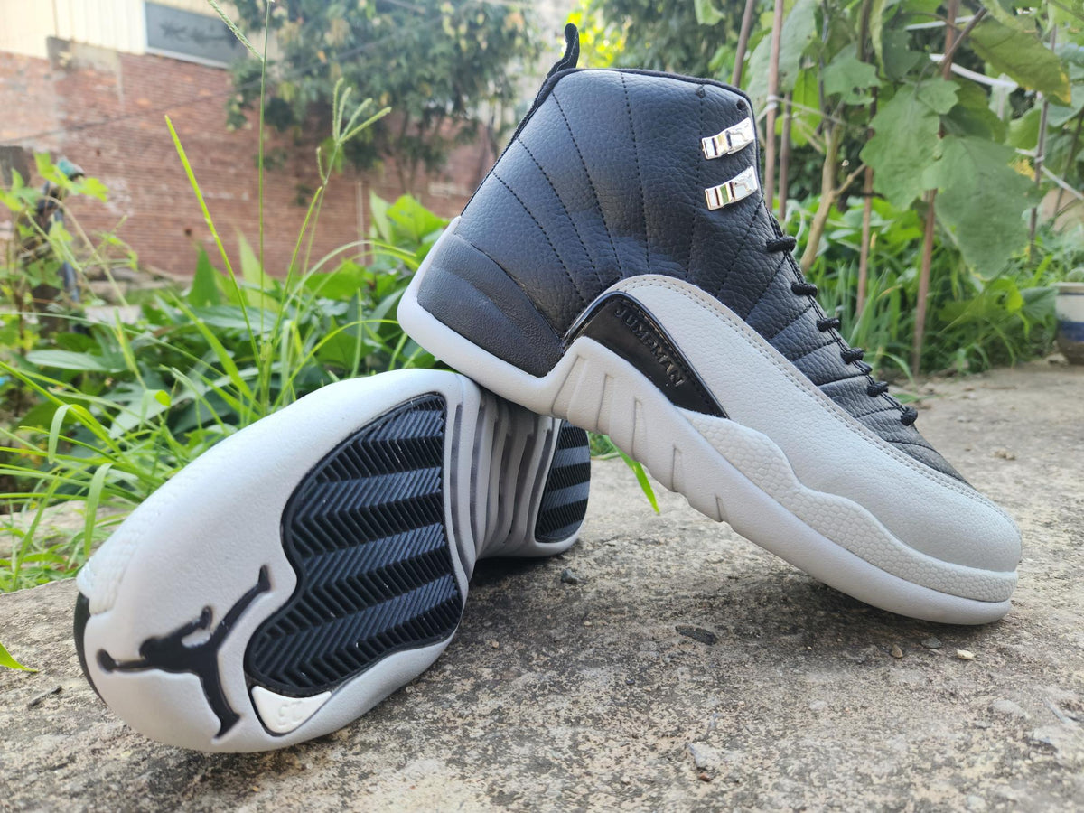 Air Jordan 12 Black / Light Gray Sneakers