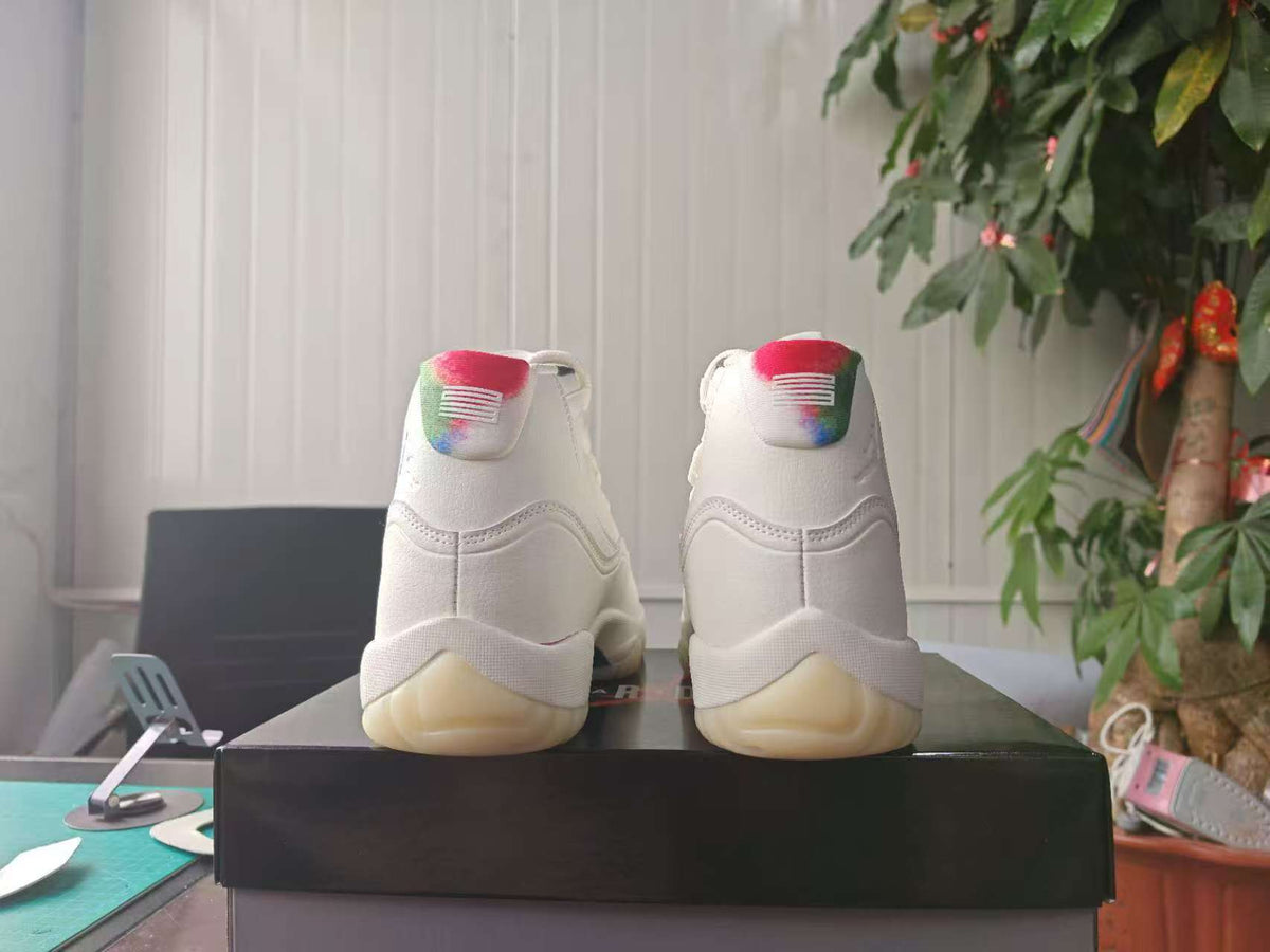 Air Jordan 11 Retro Sail / Sport Royal