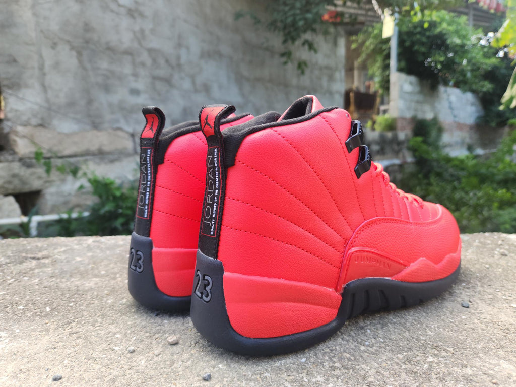 Air Jordan 12 Retro Black / Red