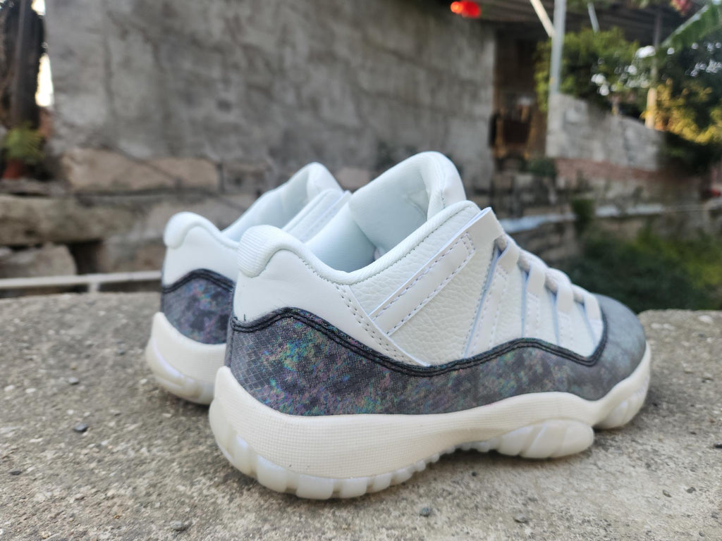 Air Jordan 11 Low Year of the Snake Multicolor