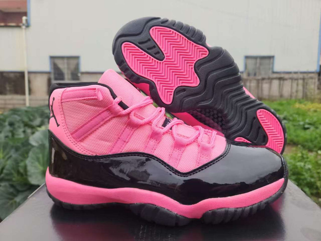 Women's Air Jordan 11 Retro Black / Pink