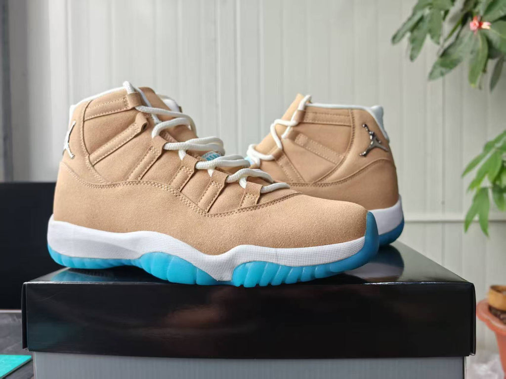 Air Jordan 11 Retro H-Town Canvas Summit White / Football Blue