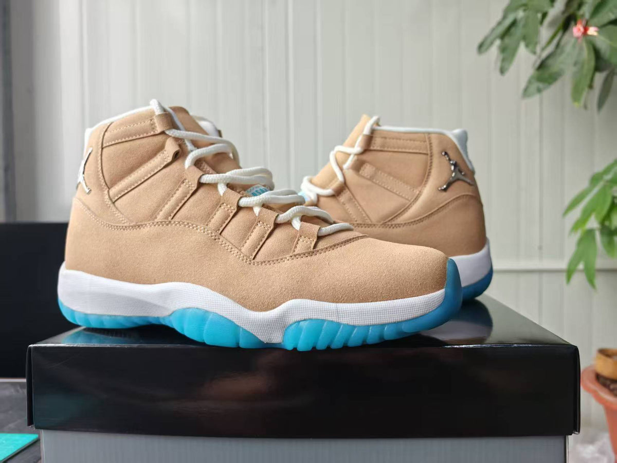 Air Jordan 11 Retro H-Town Canvas Summit White / Football Blue