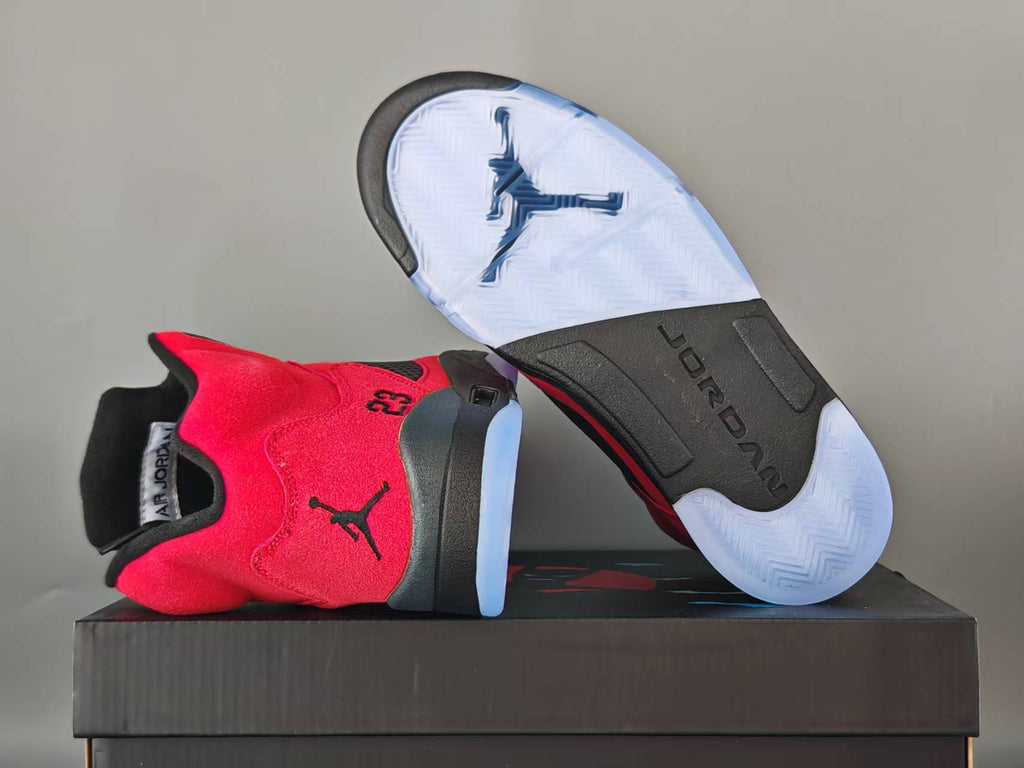 Air Jordan 5 Retro “Batman Beyond”