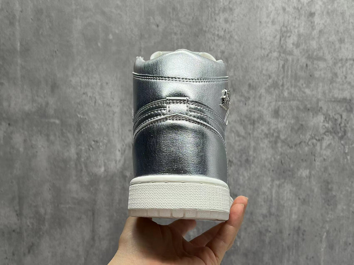 Air Jordan 1 Retro Metallic Silver