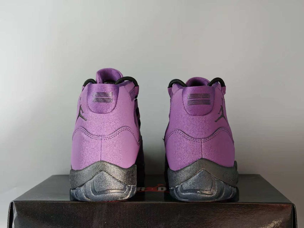 Air Jordan 11 Retro Mojave Canyon / Purple / Off Noir / Violet Dust / Medium Soft Pink