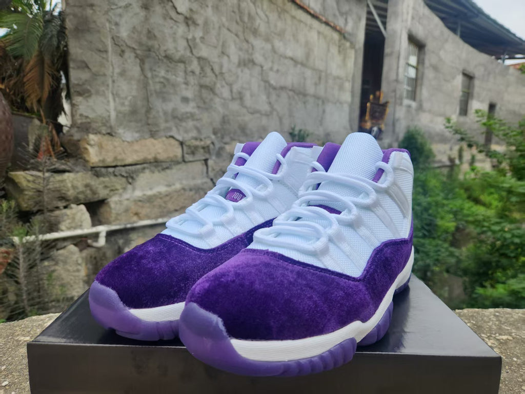 Air Jordan 11 White Purple Velvet