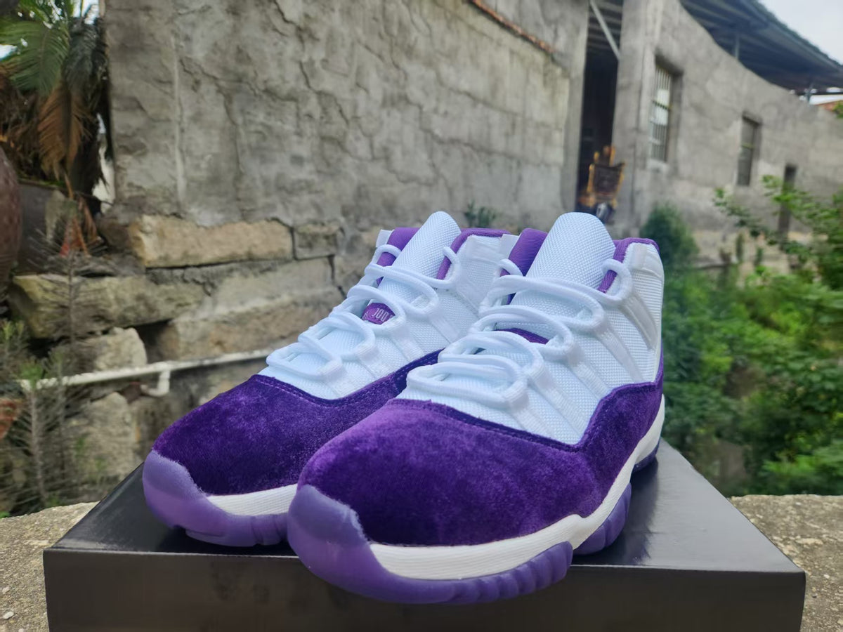 Air Jordan 11 White Purple Velvet