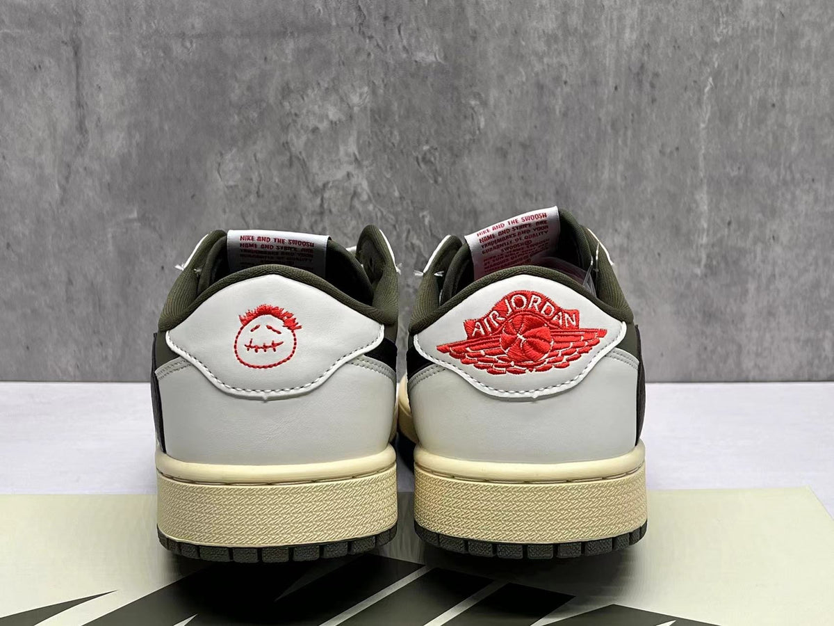 Travis Scott x Air Jordan 1 Low OG SP Beige-Olive Reverse Swoosh