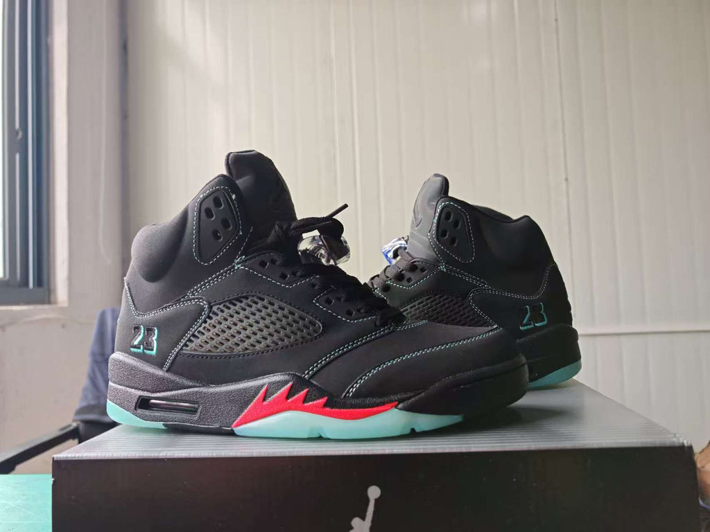 Air Jordan 5 “Halloween”
