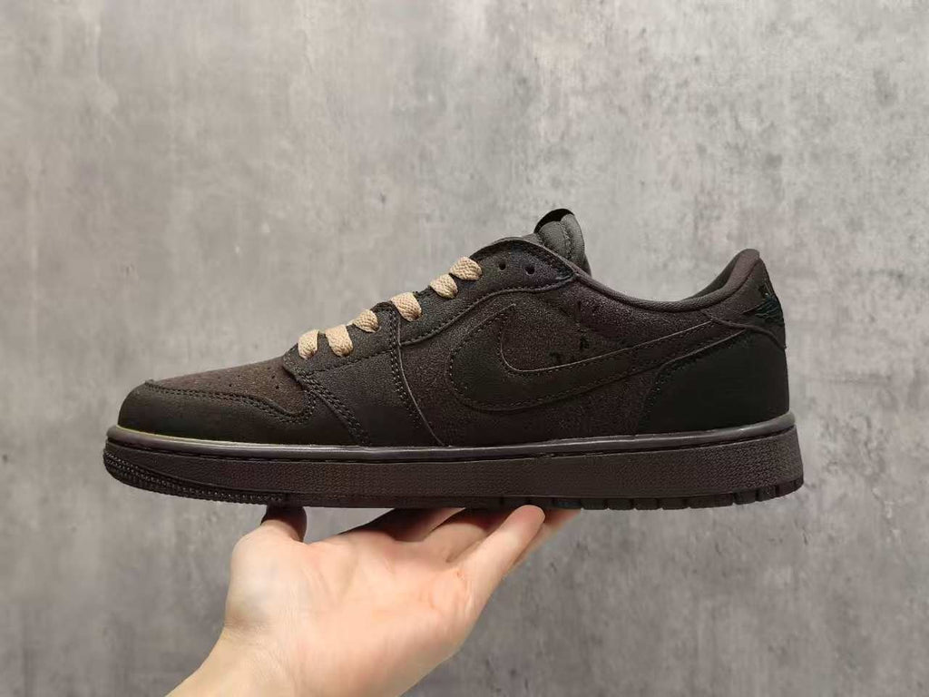 Travis Scott x Air Jordan 1 Low OG SP Dark Brown Reverse Swoosh
