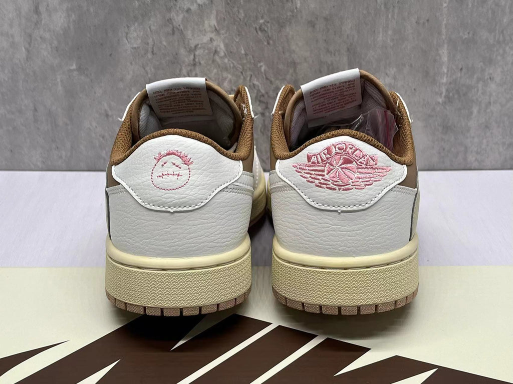 Travis Scott x Air Jordan 1 Low OG SP Light Brown-Pink Reverse Swoosh