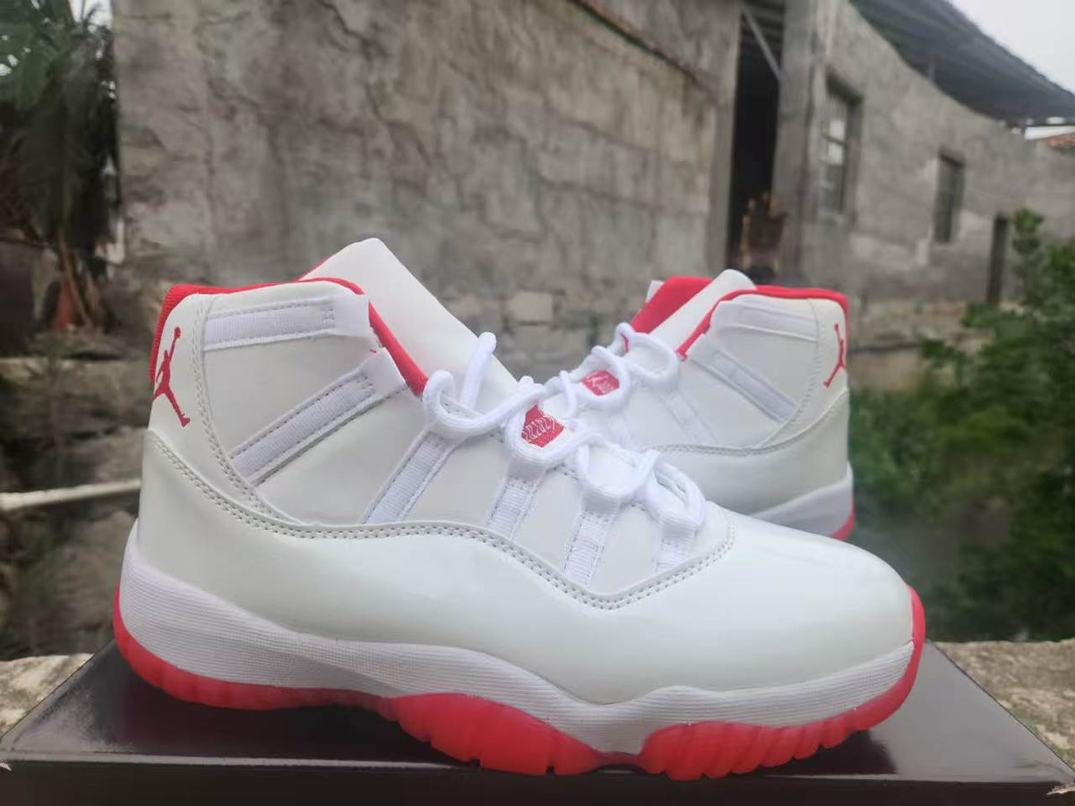 Air Jordan 11 White Red