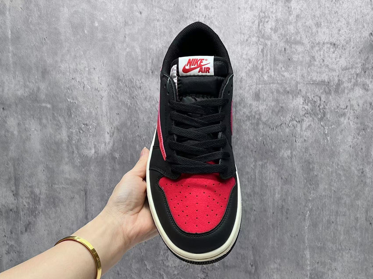 Travis Scott x Air Jordan 1 Low OG SP Black-Red Reverse Swoosh