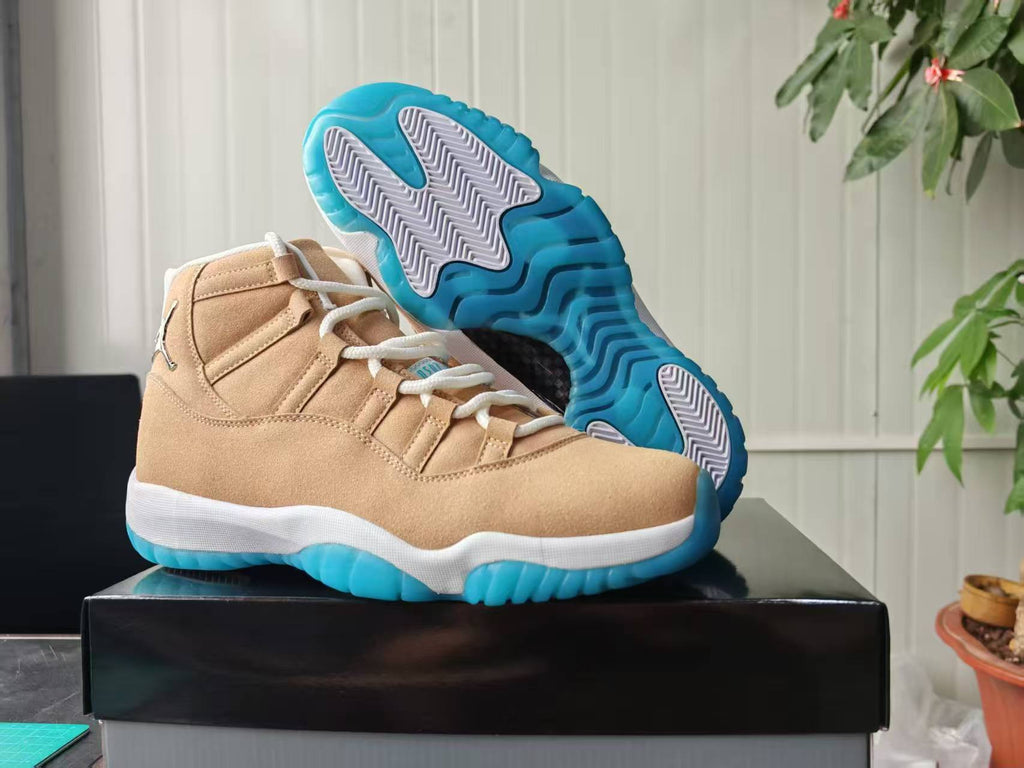Air Jordan 11 Retro H-Town Canvas Summit White / Football Blue