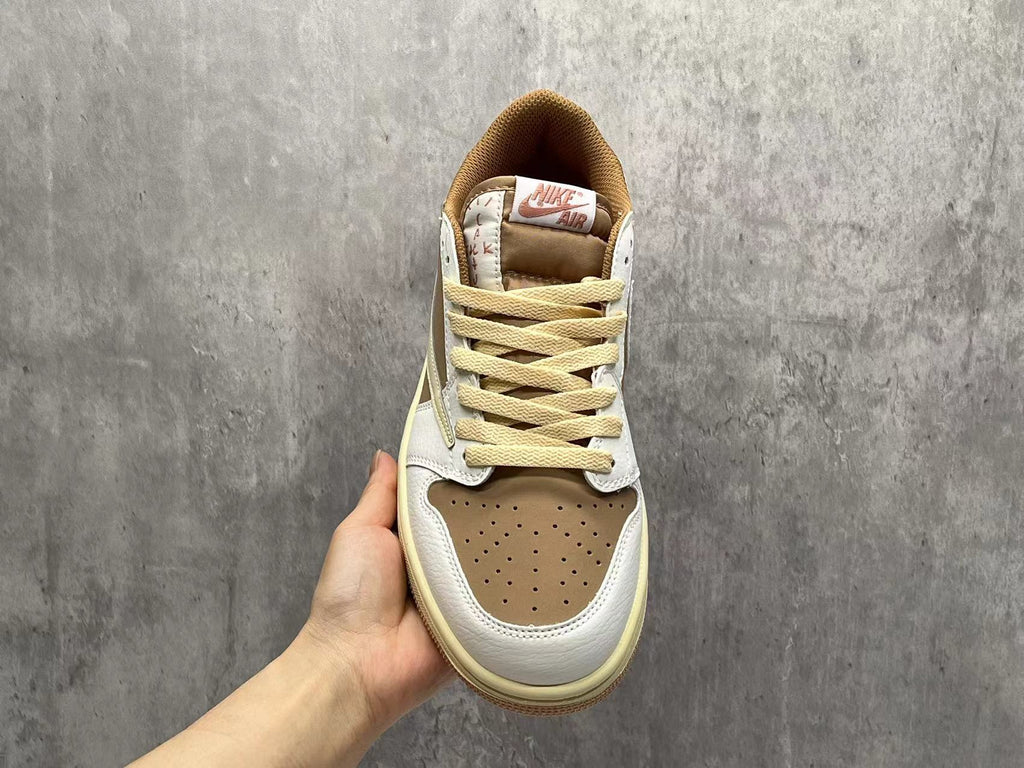 Travis Scott x Air Jordan 1 Low OG SP Light Brown-Pink Reverse Swoosh