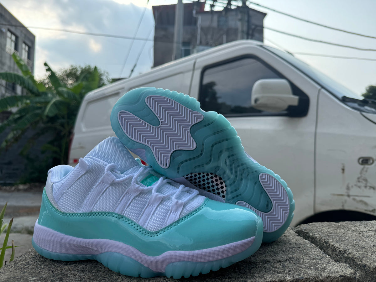 Air Jordan 11 White Light Green