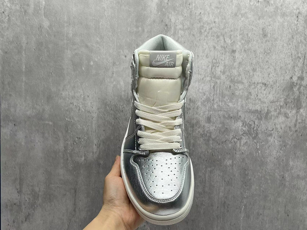 Air Jordan 1 Retro Metallic Silver